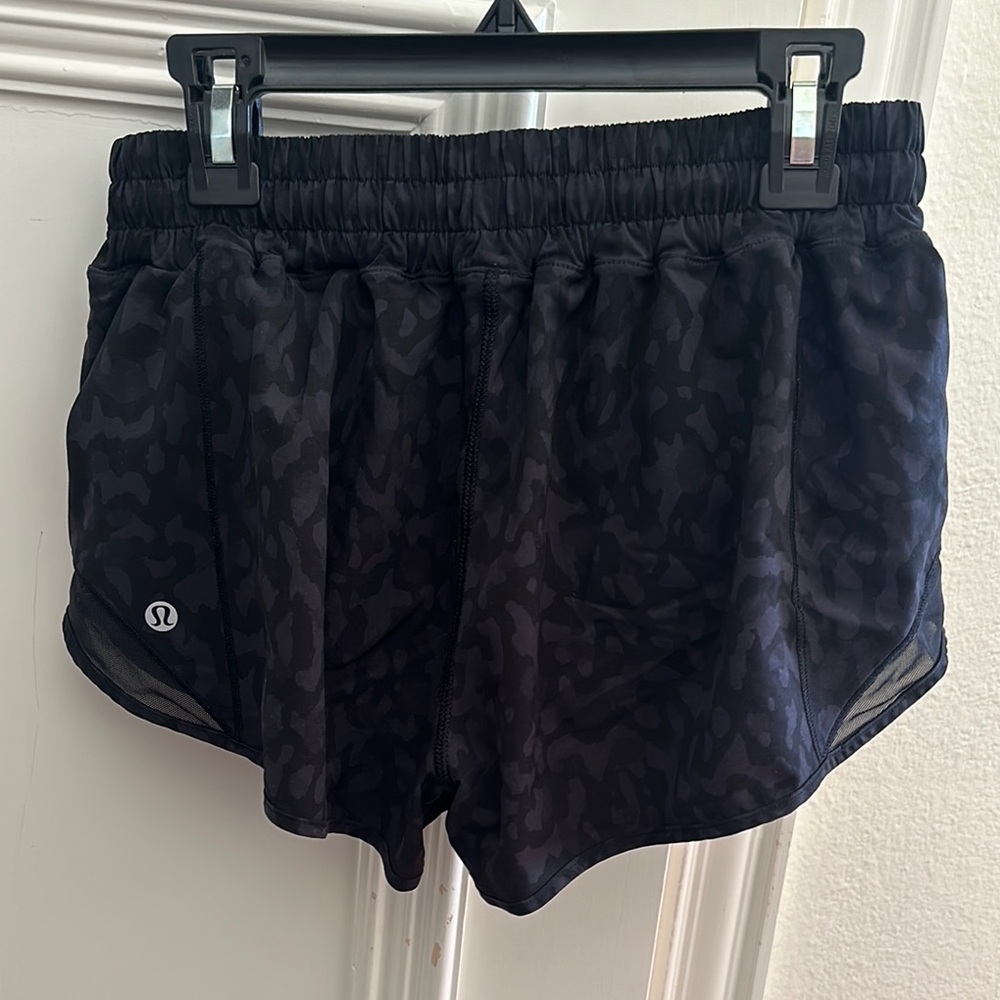 lululemon athletica Black Patterned Women's Shorts